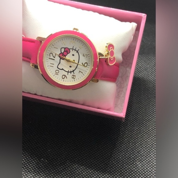 Hello Kitty pink strap gold trim pink charm watch with hello kitty logo face - Picture 10 of 13
